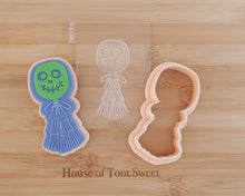 Load image into Gallery viewer, Ghoul Balloon with Tassels Embosser / Cutter - Made in the UK with Love  from House of Toot Sweet - Just £6! Shop now at House of Toot Sweet
