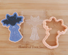 Load image into Gallery viewer, Bat Balloon with Tassels Embosser / Cutter - Made in the UK with Love  from House of Toot Sweet - Just £6! Shop now at House of Toot Sweet
