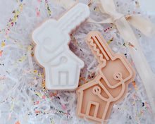 Load image into Gallery viewer, New Home House Key  Fondant Stamp and Cutter - Made in the UK with Love  from House of Toot Sweet - Just £6! Shop now at House of Toot Sweet
