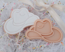 Load image into Gallery viewer, Cowboy Hat Fondant Stamp / Cutter - Made in the UK with Love  from House of Toot Sweet - Just £5! Shop now at House of Toot Sweet
