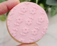 Load image into Gallery viewer, Flower Pattern Texture Fondant Embosser - Made in the UK with Love  from House of Toot Sweet - Just £7! Shop now at House of Toot Sweet
