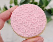 Load image into Gallery viewer, Daisy Pattern Texture Fondant Embosser - Made in the UK with Love  from House of Toot Sweet - Just £7! Shop now at House of Toot Sweet
