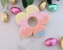 Load image into Gallery viewer, Flower Pattern Texture Fondant Embosser - Made in the UK with Love  from House of Toot Sweet - Just £7! Shop now at House of Toot Sweet
