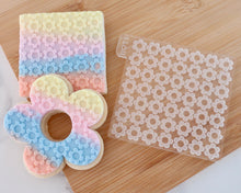 Load image into Gallery viewer, Daisy Pattern Texture Fondant Embosser - Made in the UK with Love  from House of Toot Sweet - Just £7! Shop now at House of Toot Sweet
