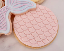 Load image into Gallery viewer, Mermaid Scales Full Texture Pattern Cookie Embosser
