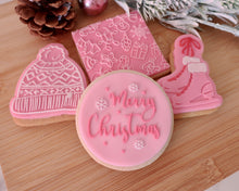 Load image into Gallery viewer, Merry Christmas Snowflakes  Embosser - Made in the UK with Love  from House of Toot Sweet - Just £6! Shop now at House of Toot Sweet
