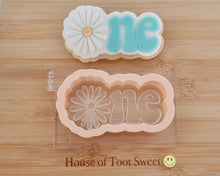 Load image into Gallery viewer, Daisy One Embosser / Cutter - Made in the UK with Love  from House of Toot Sweet - Just £6! Shop now at House of Toot Sweet
