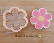 Load image into Gallery viewer, Simple Daisy Embosser / Cutter - Made in the UK with Love  from House of Toot Sweet - Just £6! Shop now at House of Toot Sweet
