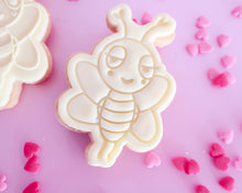 Load image into Gallery viewer, Cute Bee Stamp / Cutter - Made in the UK with Love  from House of Toot Sweet - Just £5! Shop now at House of Toot Sweet
